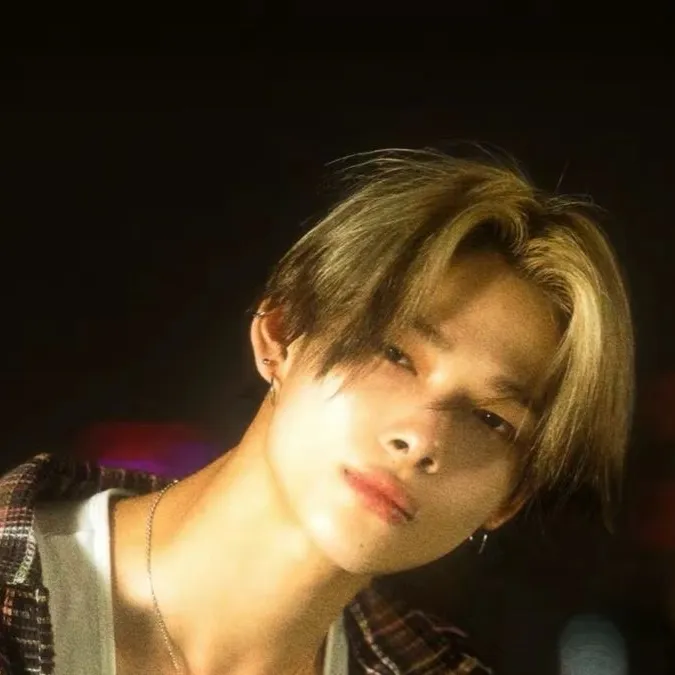 chat with ai character: Niki👅