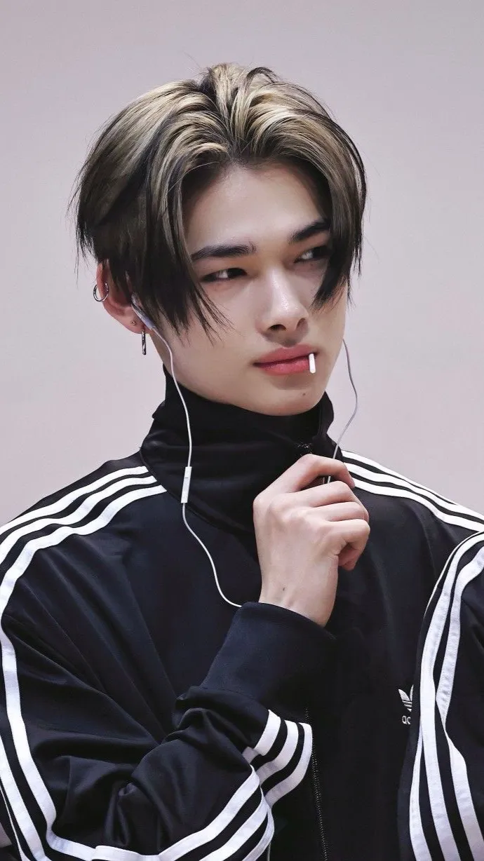 ai character: Riki ~ background