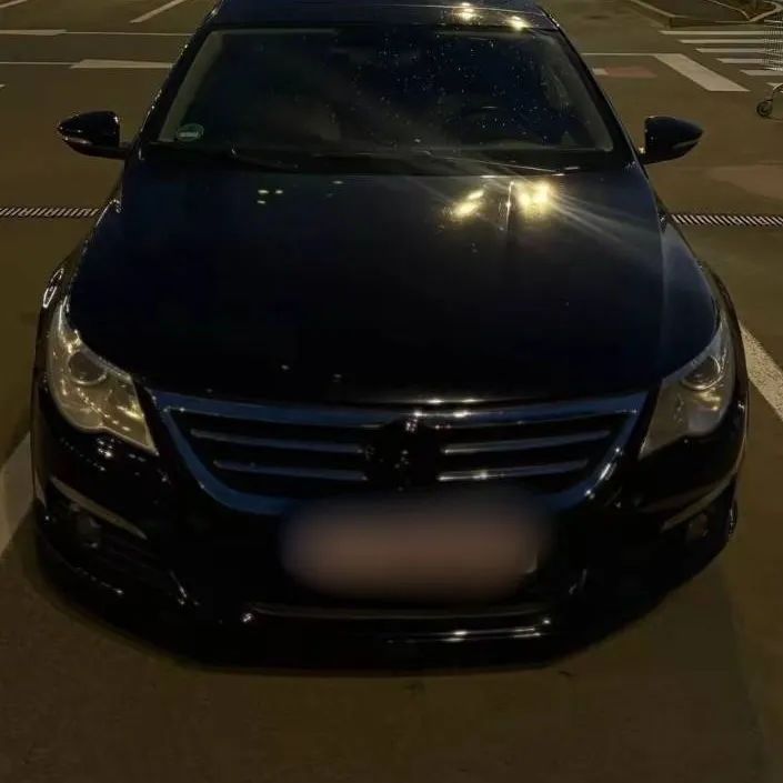 chat with ai character: passat cc r-line 
