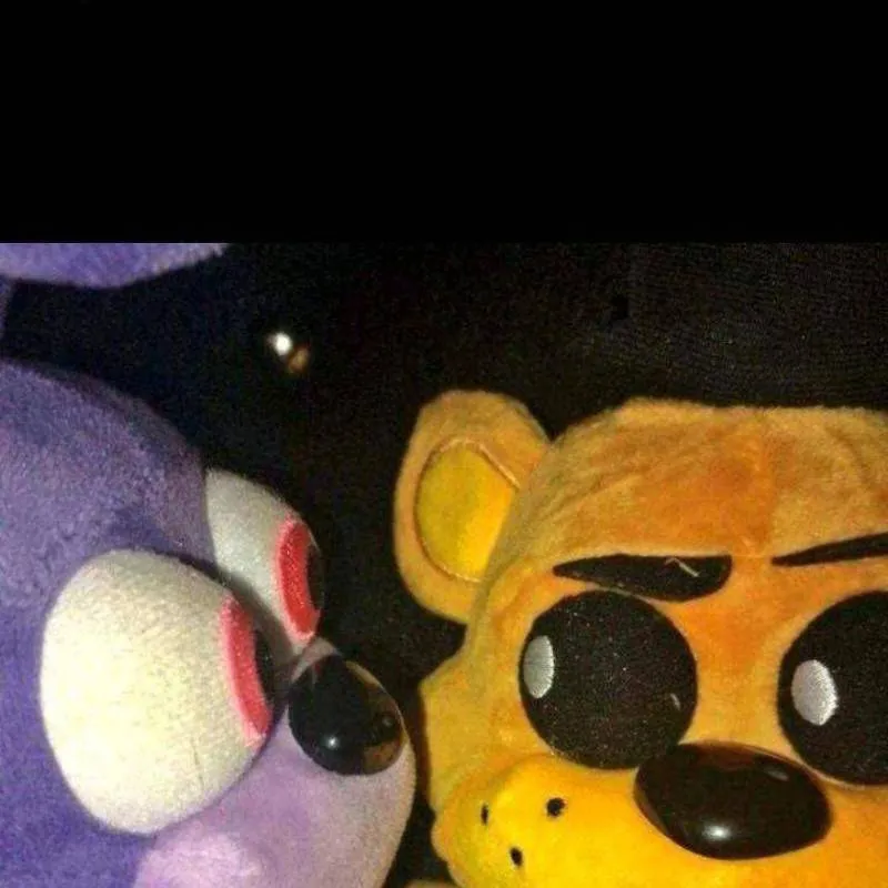 chat with ai character: Freddy y Bonifacio