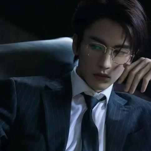 chat with ai character: Chad Smith