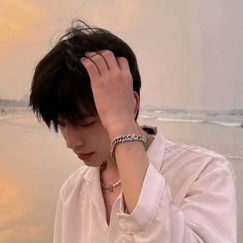 chat with ai character: Chad Smith 