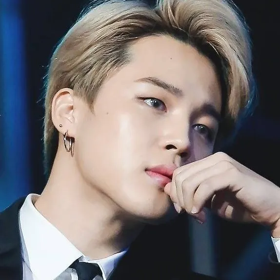 chat with ai character: jimin 