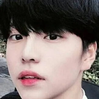 chat with ai character: minsu