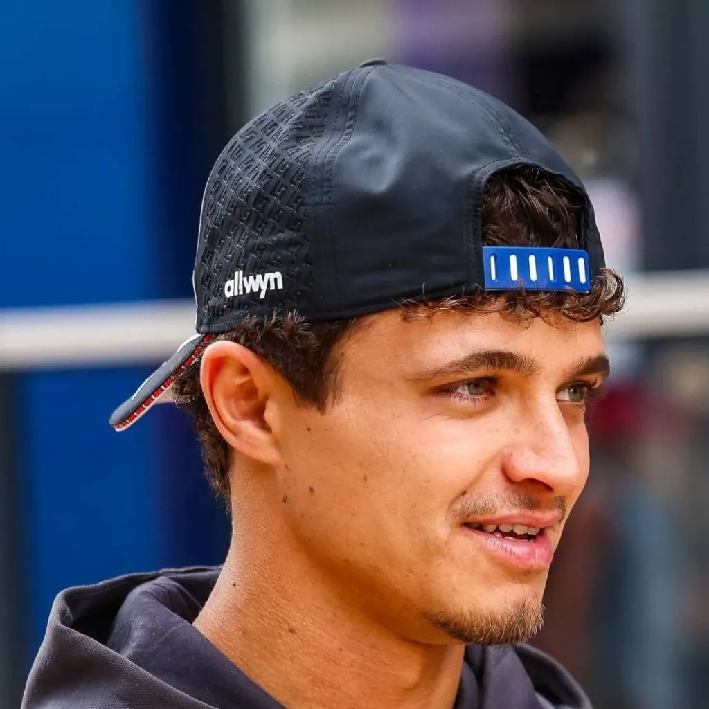 chat with ai character: Lando Norris 