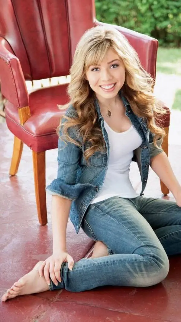 ai character: Jennette McCurdy background