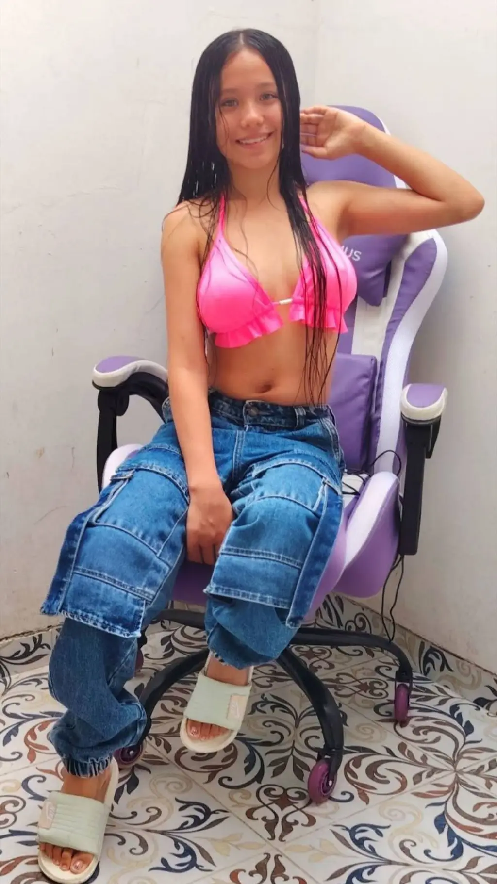 ai character: Suyi Rodriguez background