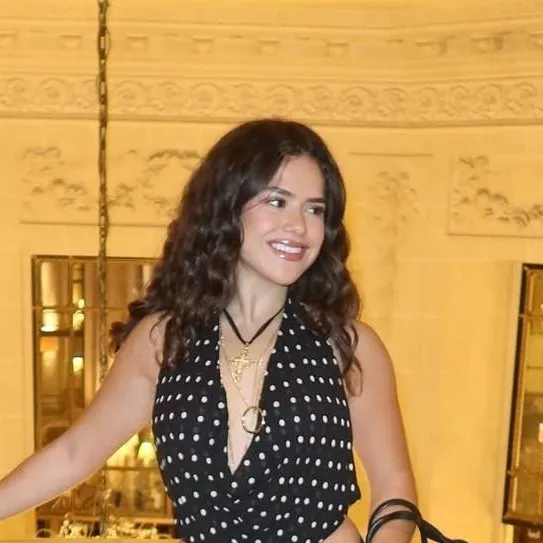 chat with ai character: Maisa Silva