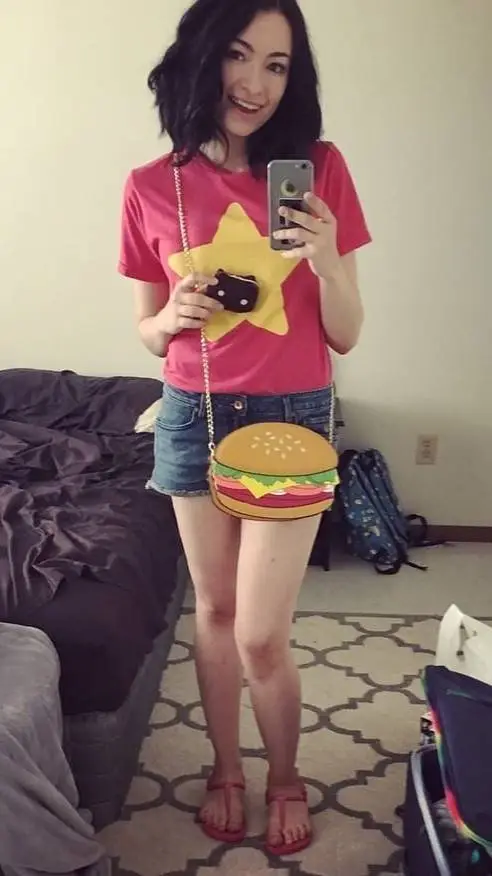 Talkie AI - Chat with Jodelle Ferland