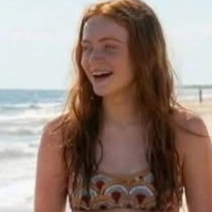 chat with ai character: Sadie Sink