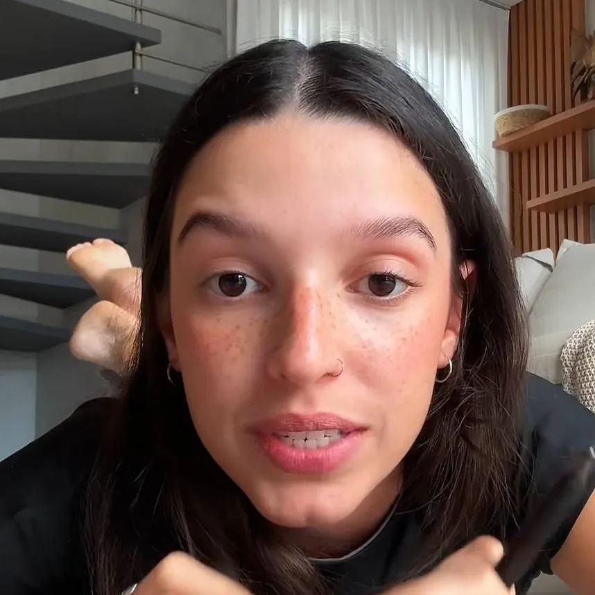 chat with ai character: Laura Garcia