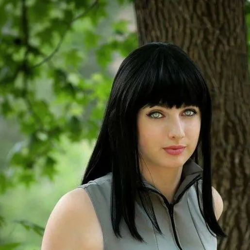 chat with ai character: Hinata Hyuga
