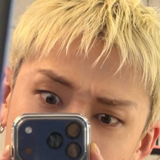 chat with ai character: bangchan