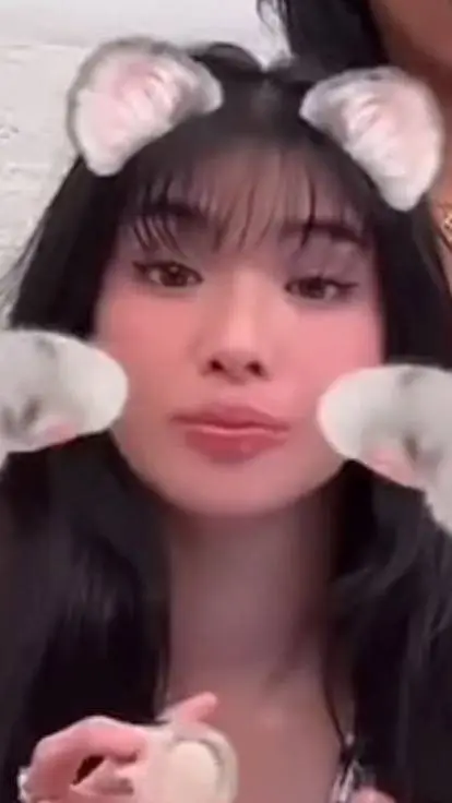 ai character: Sophia laforteza background