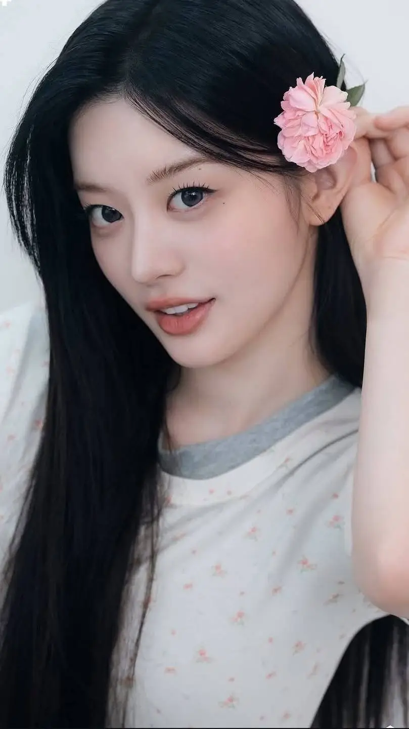 ai character: Minju background