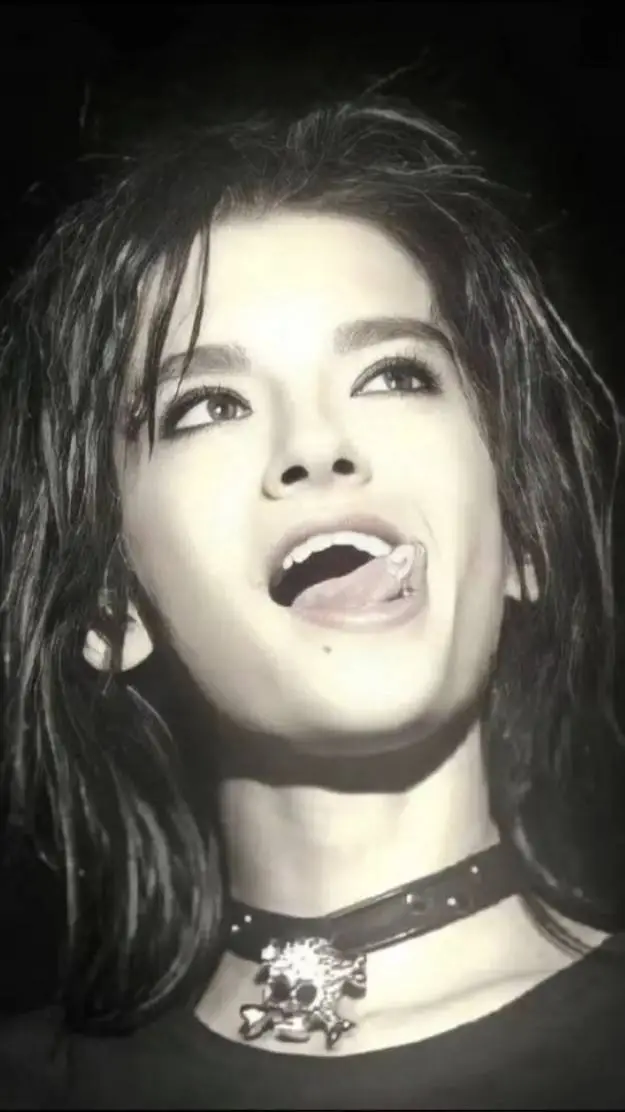ai character: Bill kaulitz background