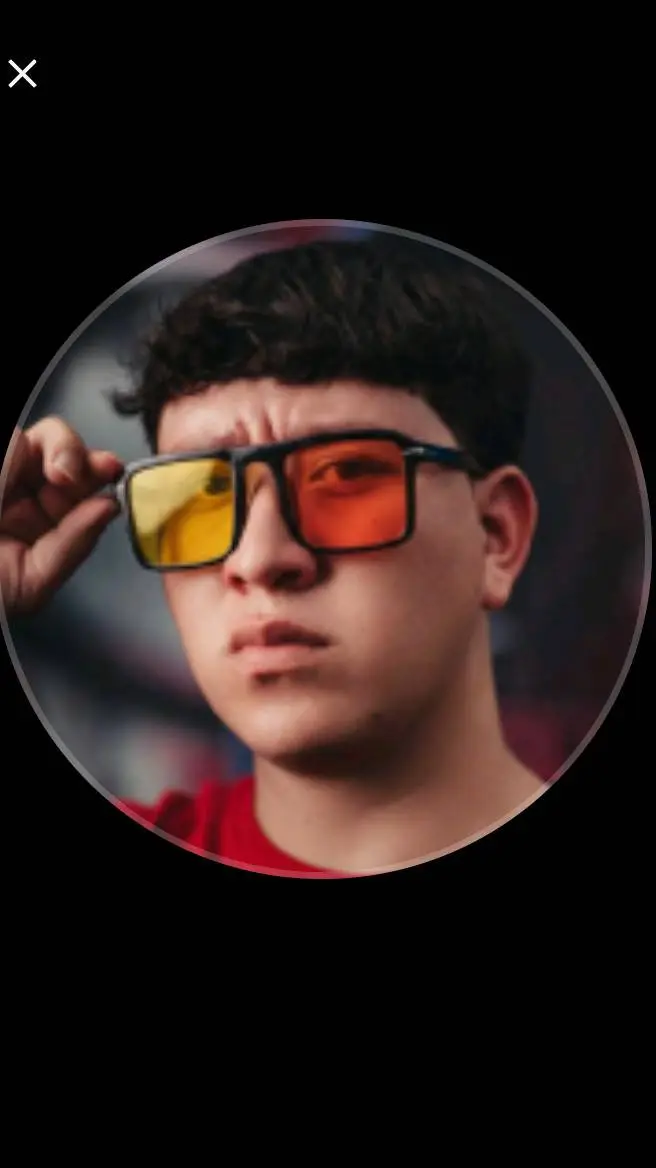 ai character: El Abuelo background