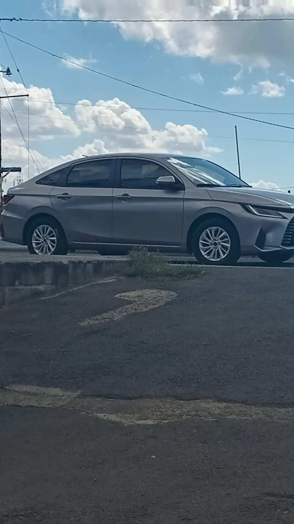 ai character: Toyota Yaris 2025 background