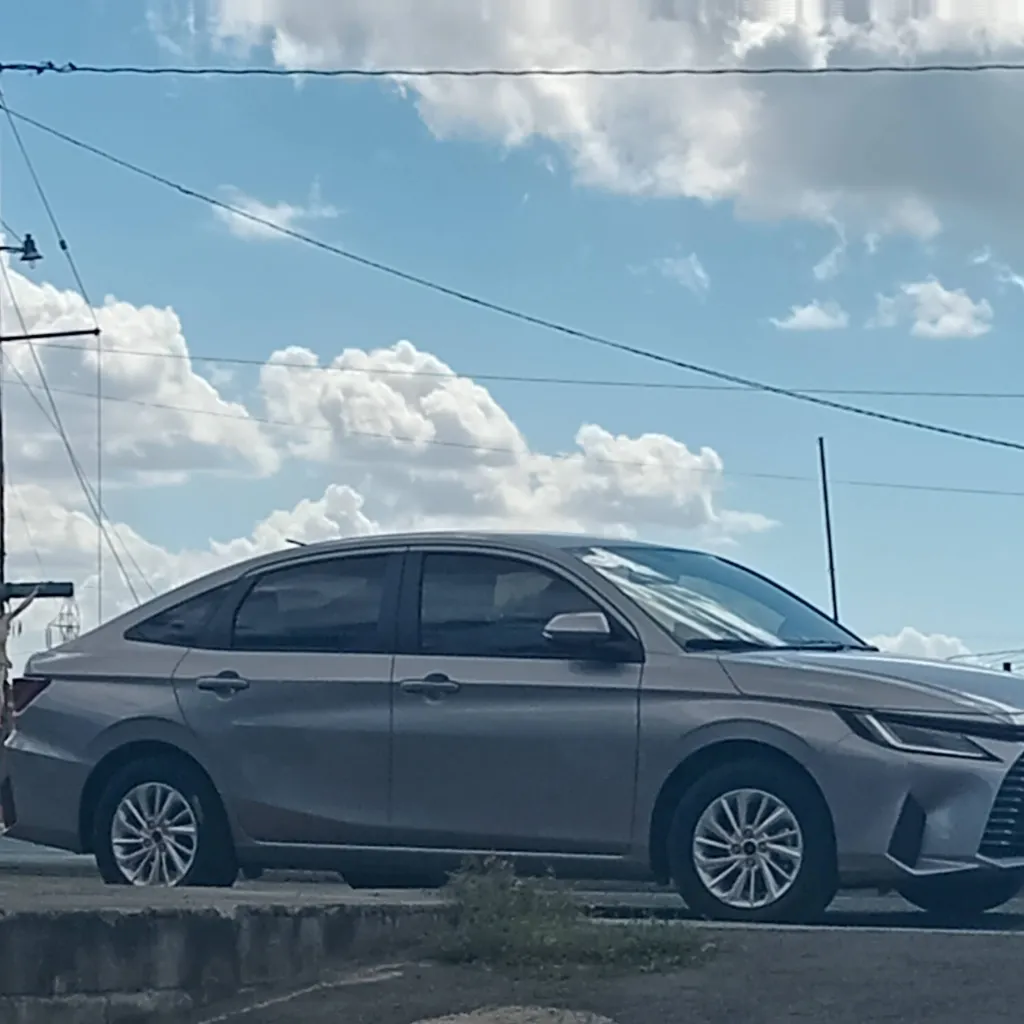 chat with ai character: Toyota Yaris 2025