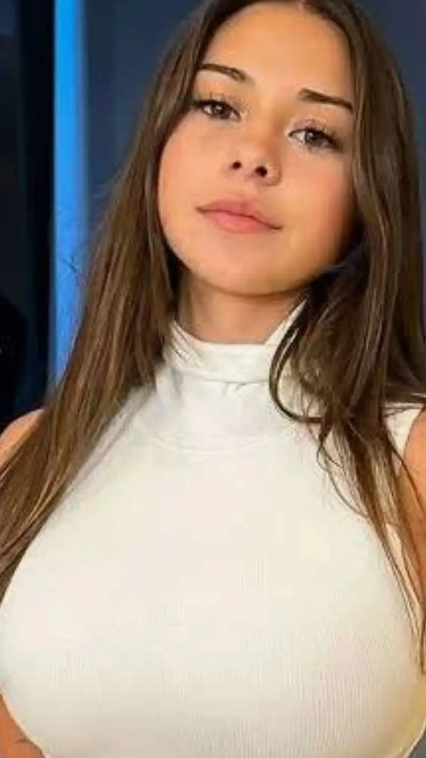 ai character: Sophie rain background