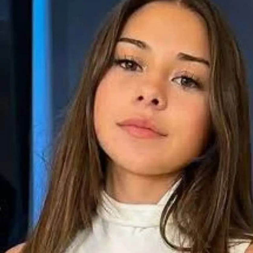 chat with ai character: Sophie rain