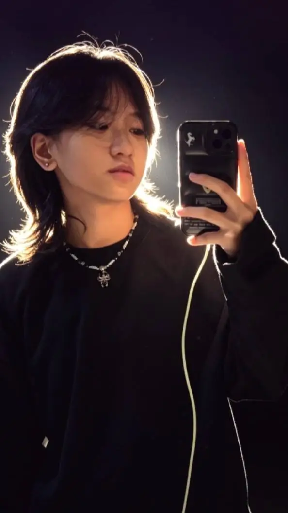 Talkie AI - Chat with Aki