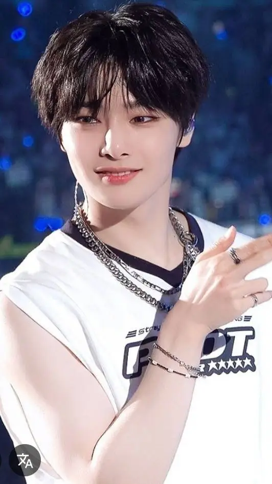 ai character: I.N/Jeonjin background