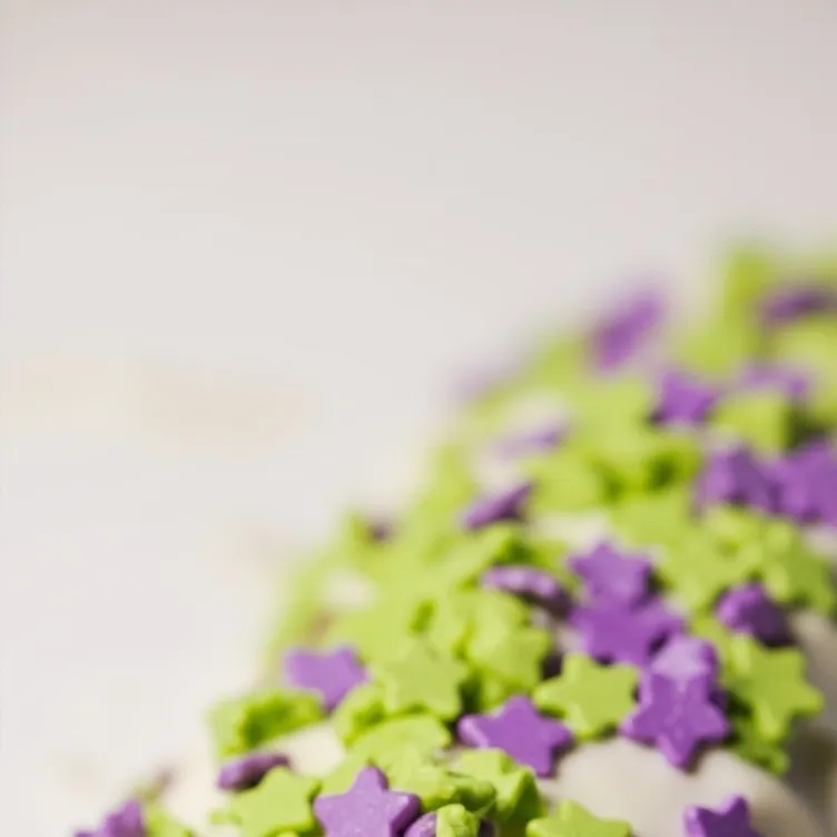 chat with ai character: Silly Fruitcake!