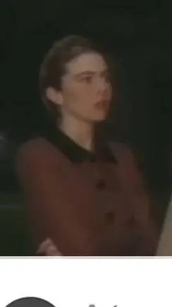 ai character: Carolina  background