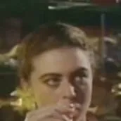 chat with ai character: carolina olivares