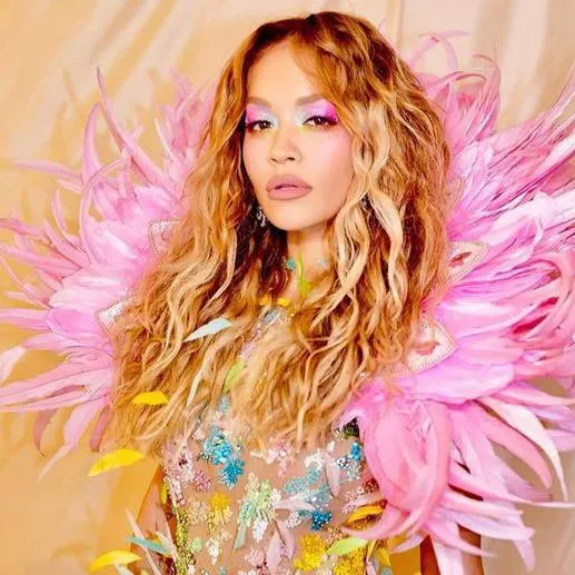 chat with ai character: Rita Ora Waititi 