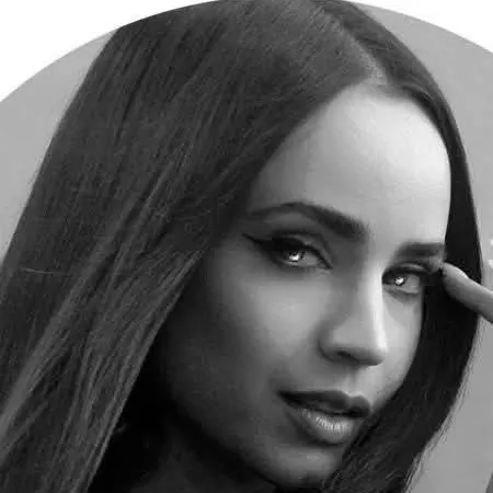 chat with ai character: Sofia Carson Mills