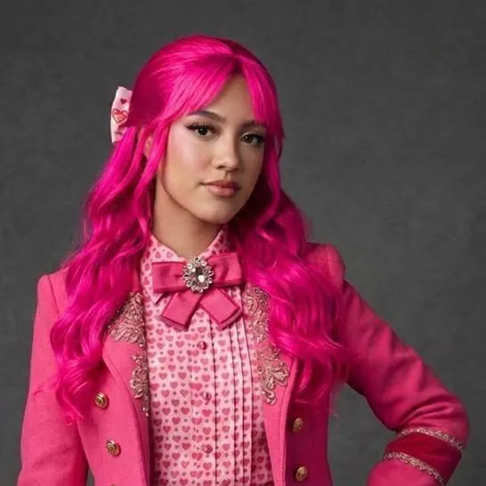 chat with ai character: Pink Hearts Hook 