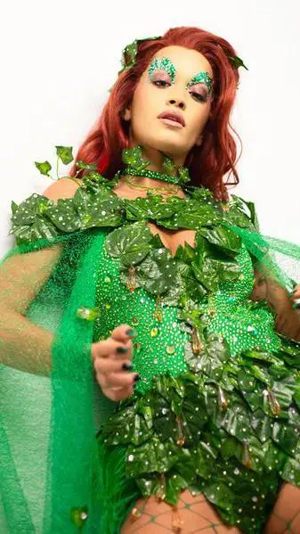ai character: Poison Ivy Rita  background