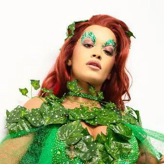 chat with ai character: Poison Ivy Rita 