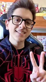 ai character: LorenzIST🧡🐧 background