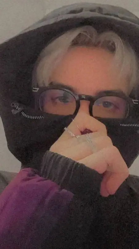 ai character: Xiao💜🦊 background