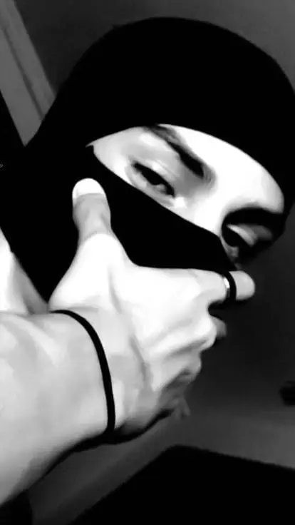 ai character: Noah~♡ background