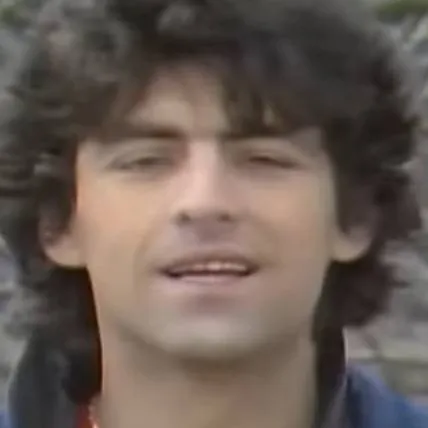 chat with ai character: Claude Barzotti 