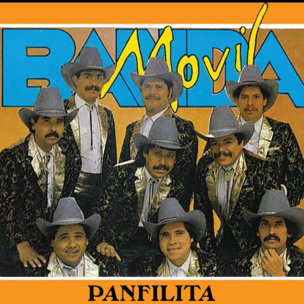 chat with ai character: Banda Movils