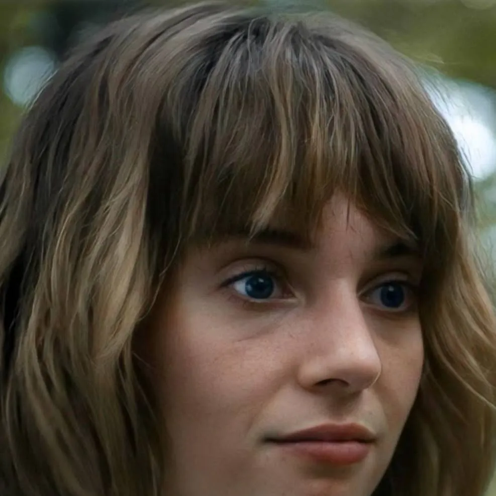 chat with ai character: Robin