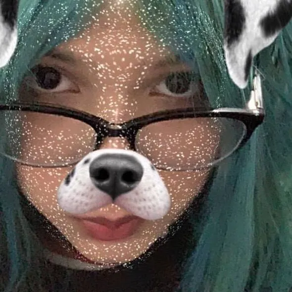 chat with ai character: roxicake gamer
