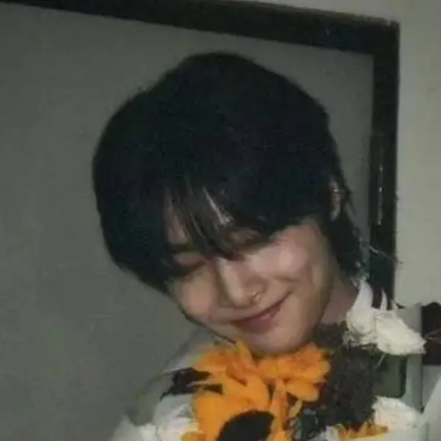 chat with ai character: I.N (SKZ)