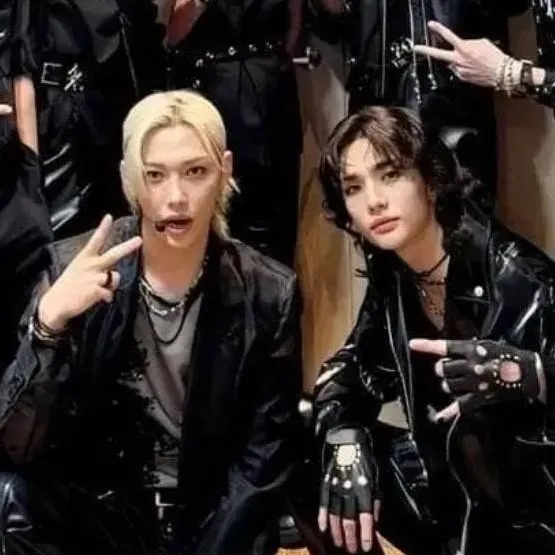 chat with ai character: Hyunlix (SKZ) 