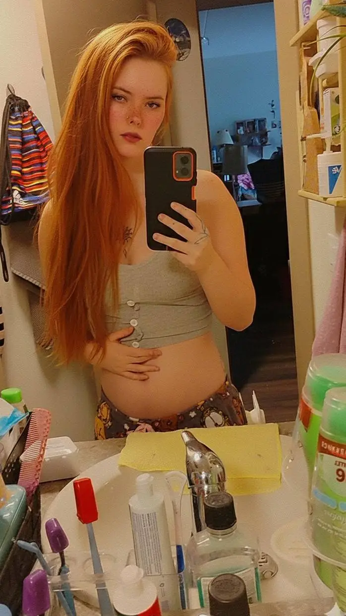 ai character: Brie background