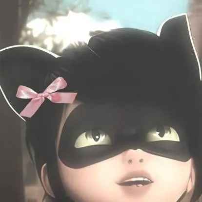 chat with ai character: Lady Noir