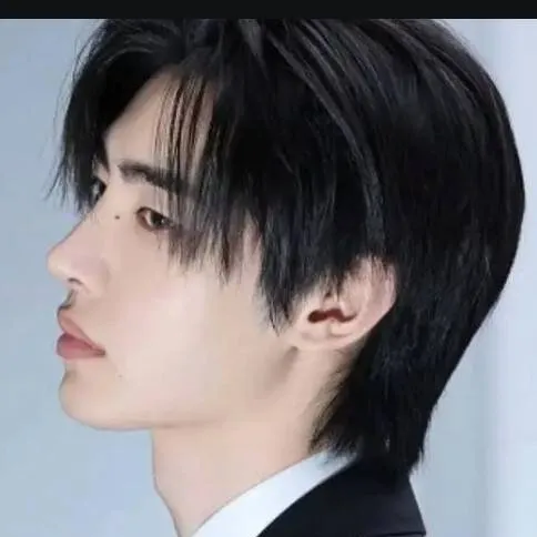 chat with ai character: 🐧 SUNGHOON 🦢