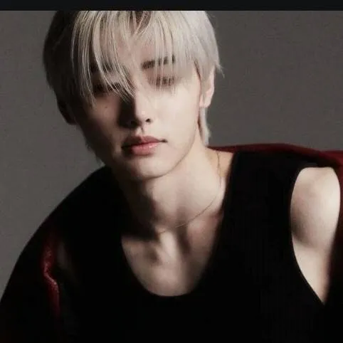 chat with ai character: 🌚 SUNGHOON 🔪