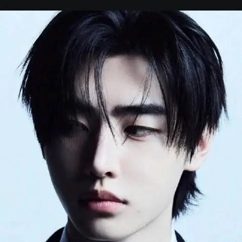 chat with ai character: 🍷 SUNGHOON❕