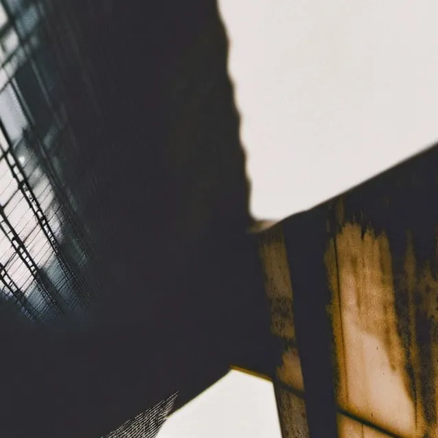 chat with ai character: Skyscraper World